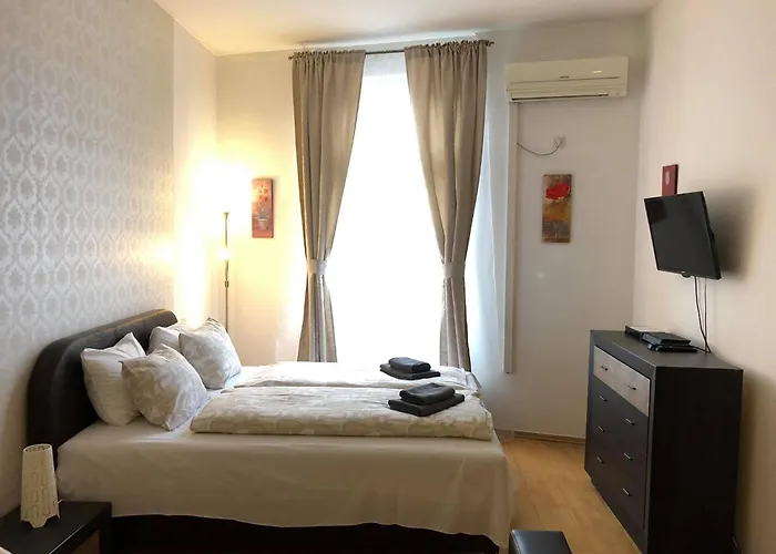 Elite Rooms & Apartments